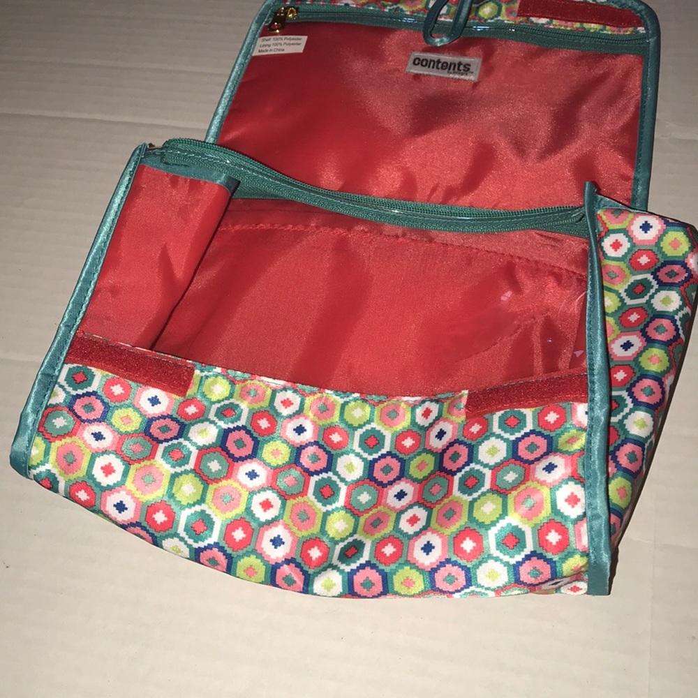 Cosmetic case by Contents - Picture 6 of 8